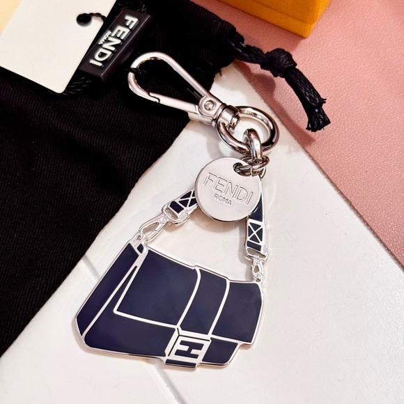 New Fendi Keychain Baguette Bag Charm - Picture 2 of 5